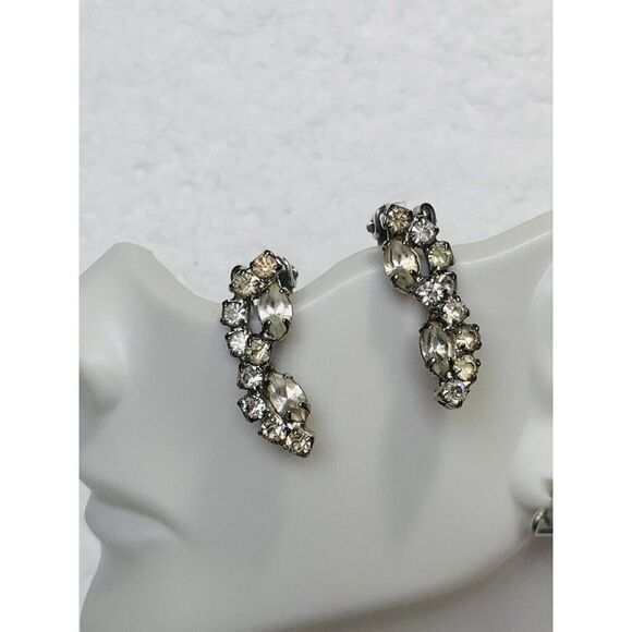 Vintage Crystal Shimmering Rhinestone Bling Sparkle Clip On Button Earrings - Picture 8 of 10